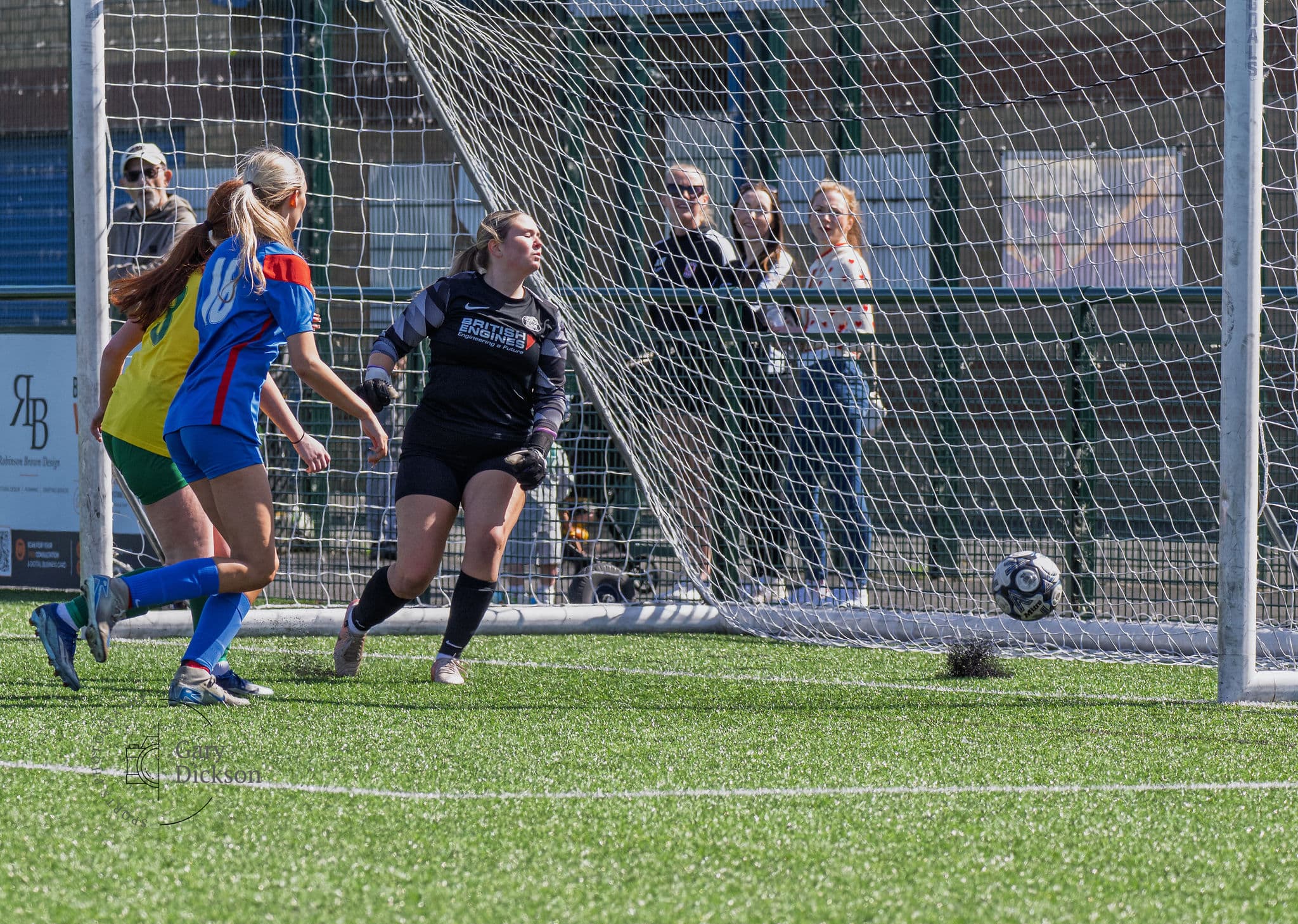 West End vs Gateshead Leam Rangers Ladies photo 171