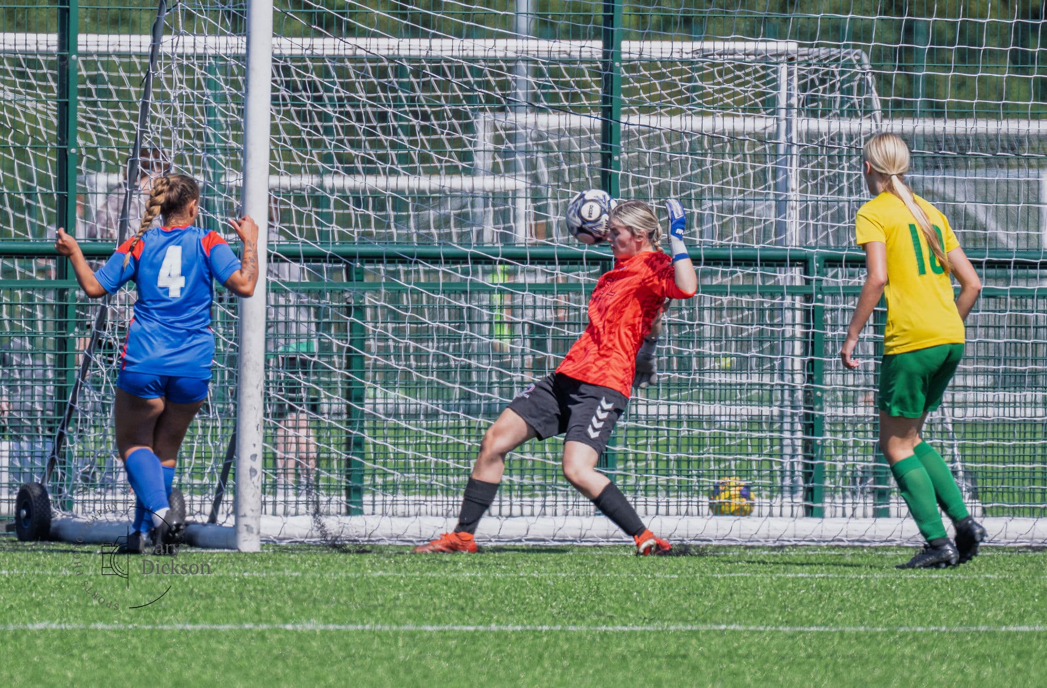 West End vs Gateshead Leam Rangers Ladies photo 101